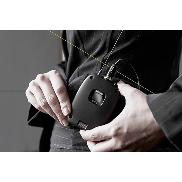 Shure SLXD15/UL4B Portable Digital Wireless Bodypack System with UL4B Lavalier Microphone - Band G58 Band G58