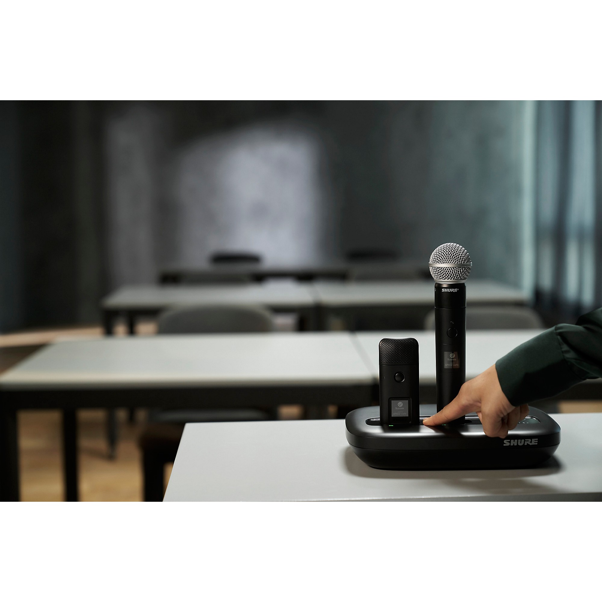 Shure Shure MXW2X/VP68 Wireless Handheld Transmitter with