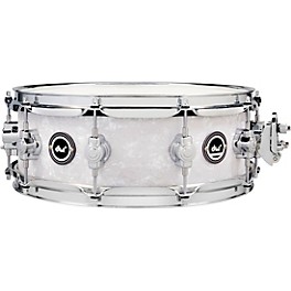 DW DWe Wireless Acoust... DW DWe Wireless Acoustic/Electronic Convertible Snare Drum 14 x 5 in. Finish Ply White Marine Pearl