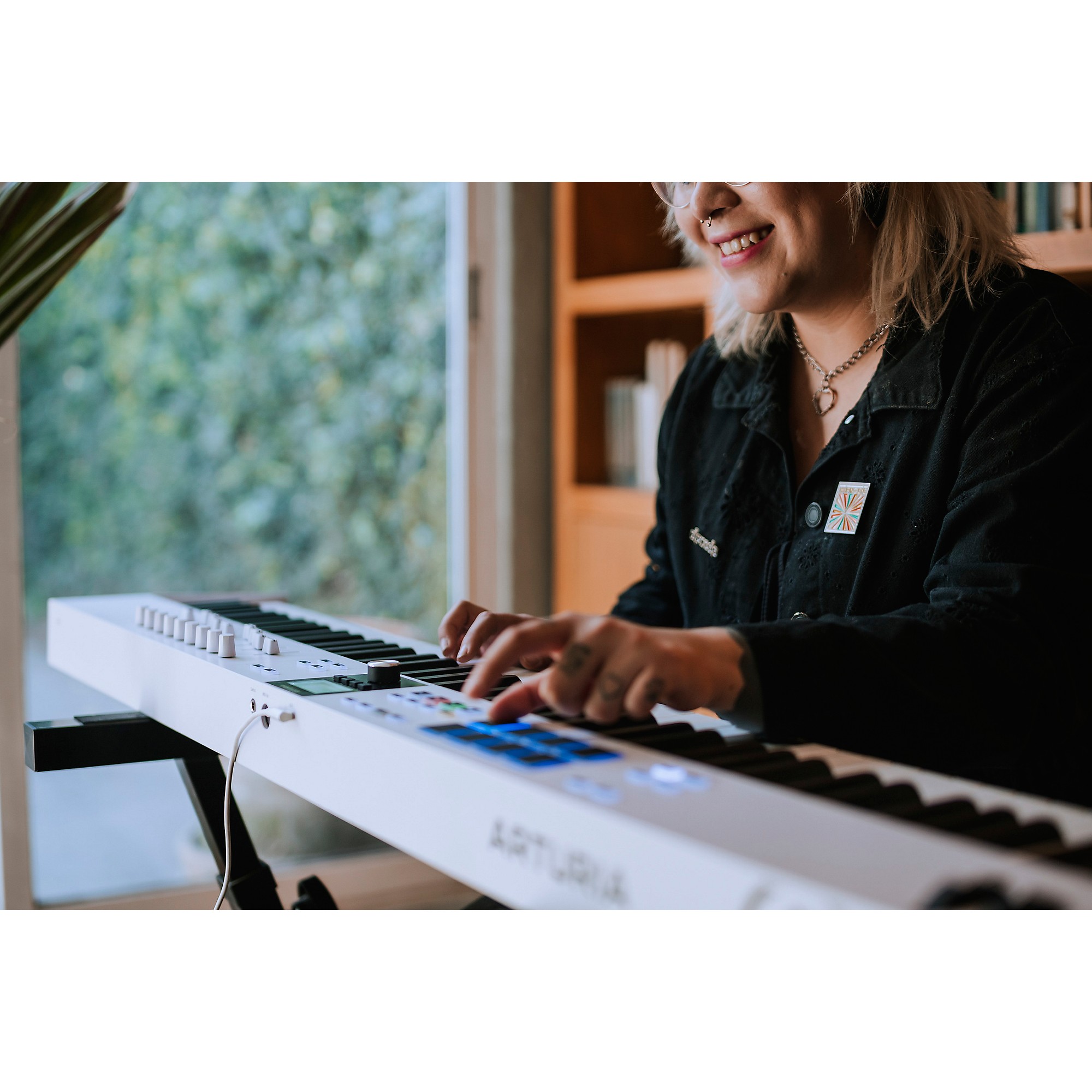 Amazon.com: Arturia KeyLab Essential 88 mk3 — 88 key USB