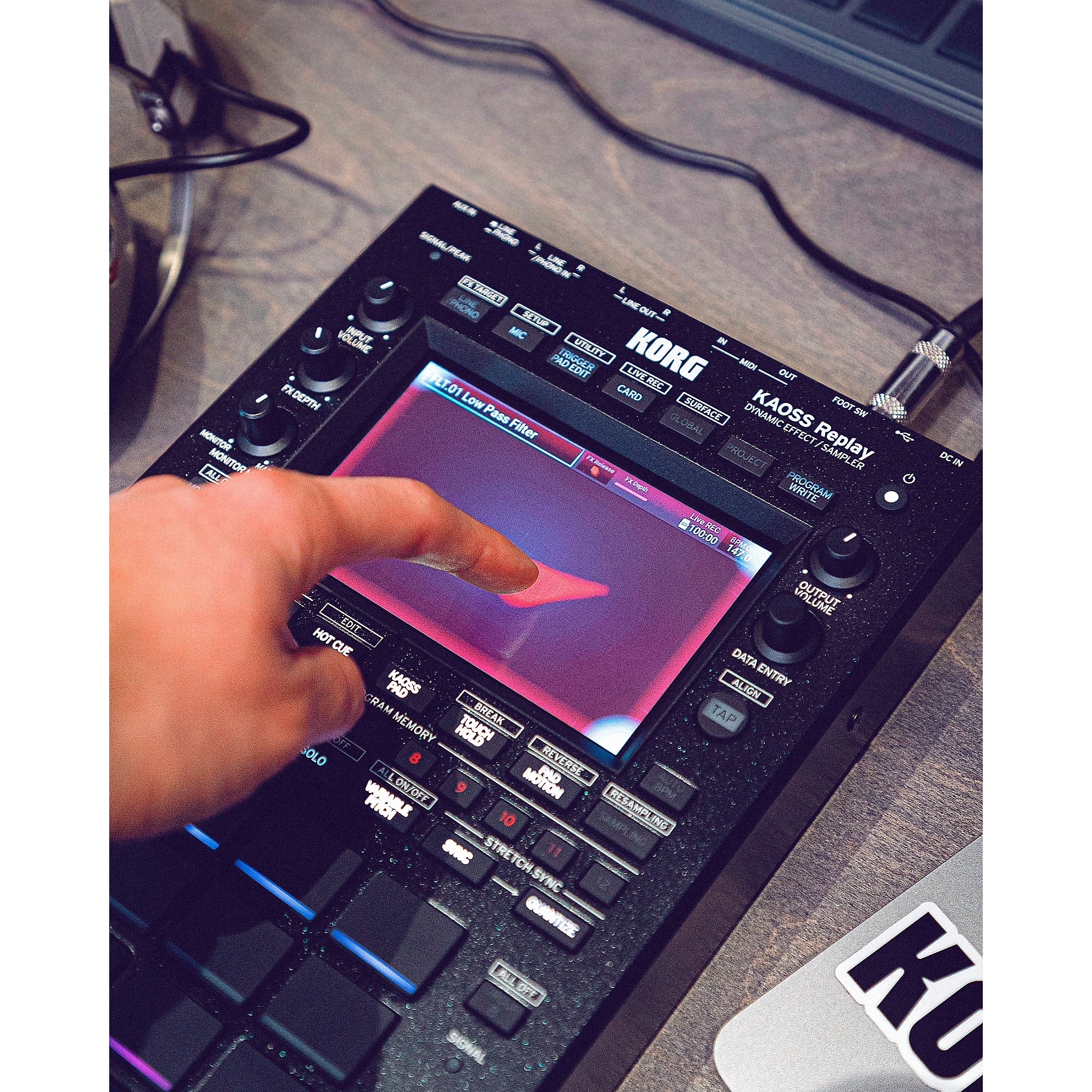 KORG KAOSS Replay Dynamic Effects Processor and Sampler KORG KAOSS Replay Dynamic Effects Processor and Sampler