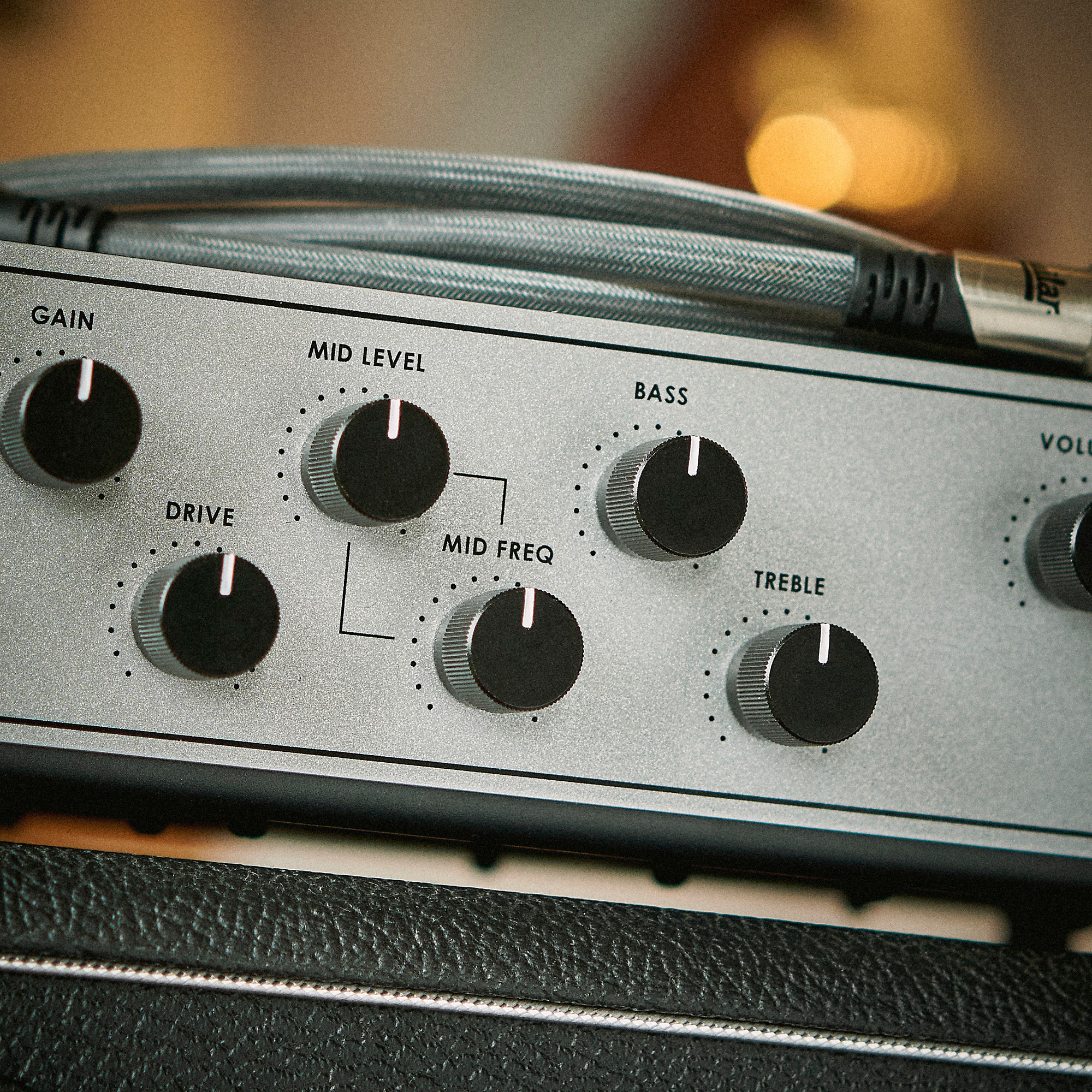 Aguilar Tone Hammer 700 V2 700W Bass Amp Head | Guitar Center