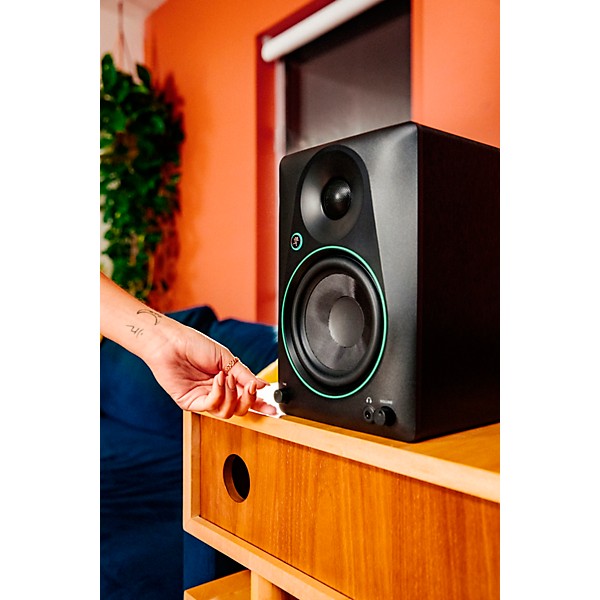 Open Box Mackie CR3.5BT 3.5" Powered Studio Monitors w/ Tone Control and Bluetooth (Pair) Level 1