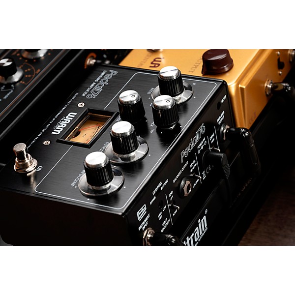 Warm Audio Pedal76 All-Analog Transformer-Balanced FET Compressor Effects Pedal Brushed Carbon