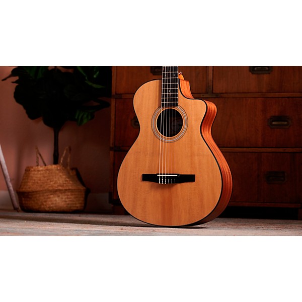 Taylor 112ce-N Grand Concert Nylon-String Acoustic-Electric Guitar Natural