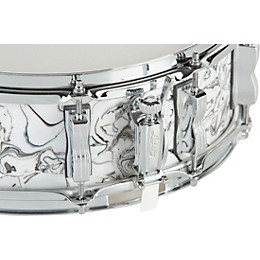 Ludwig Classic Maple Snare Drum 14 x 5 in. White Mosaic