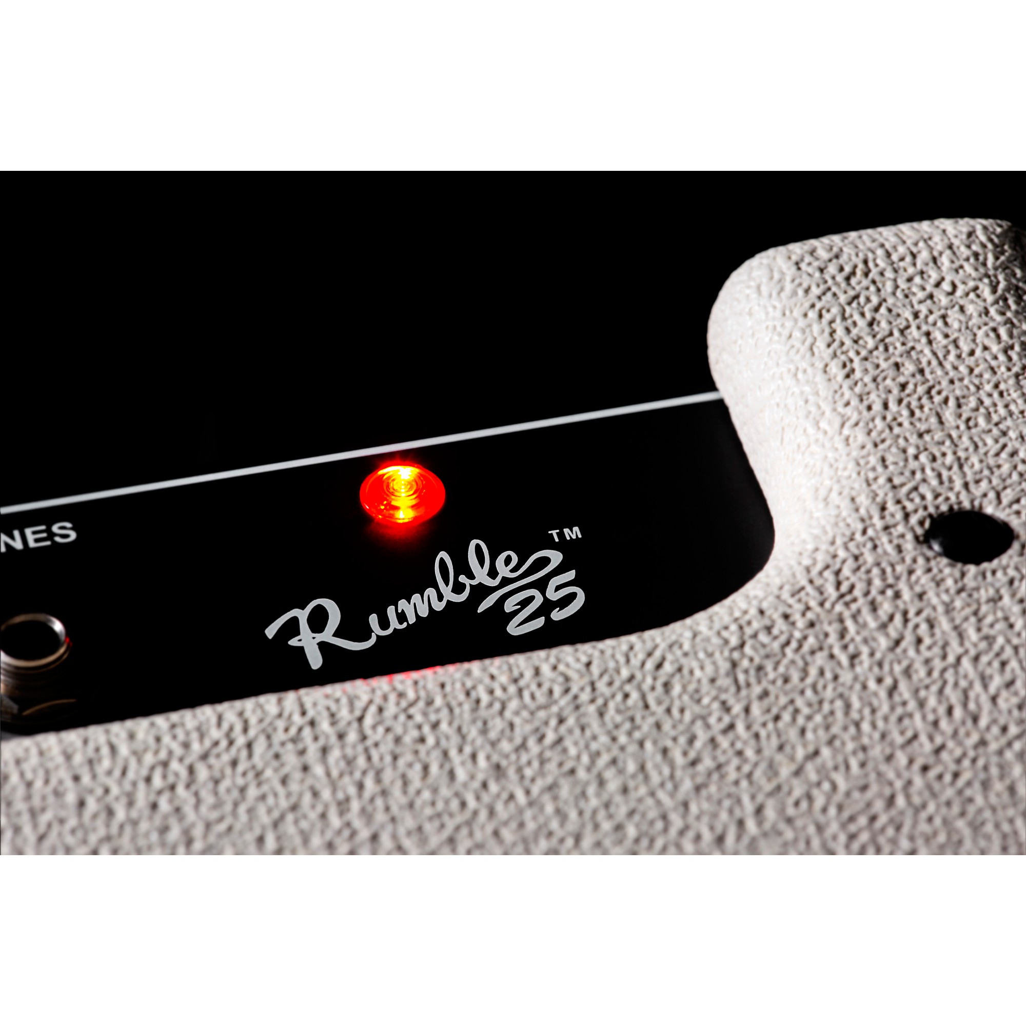 Fender Rumble 25 V3 1x8 25W Bass Combo Amp Ivory | Guitar Center