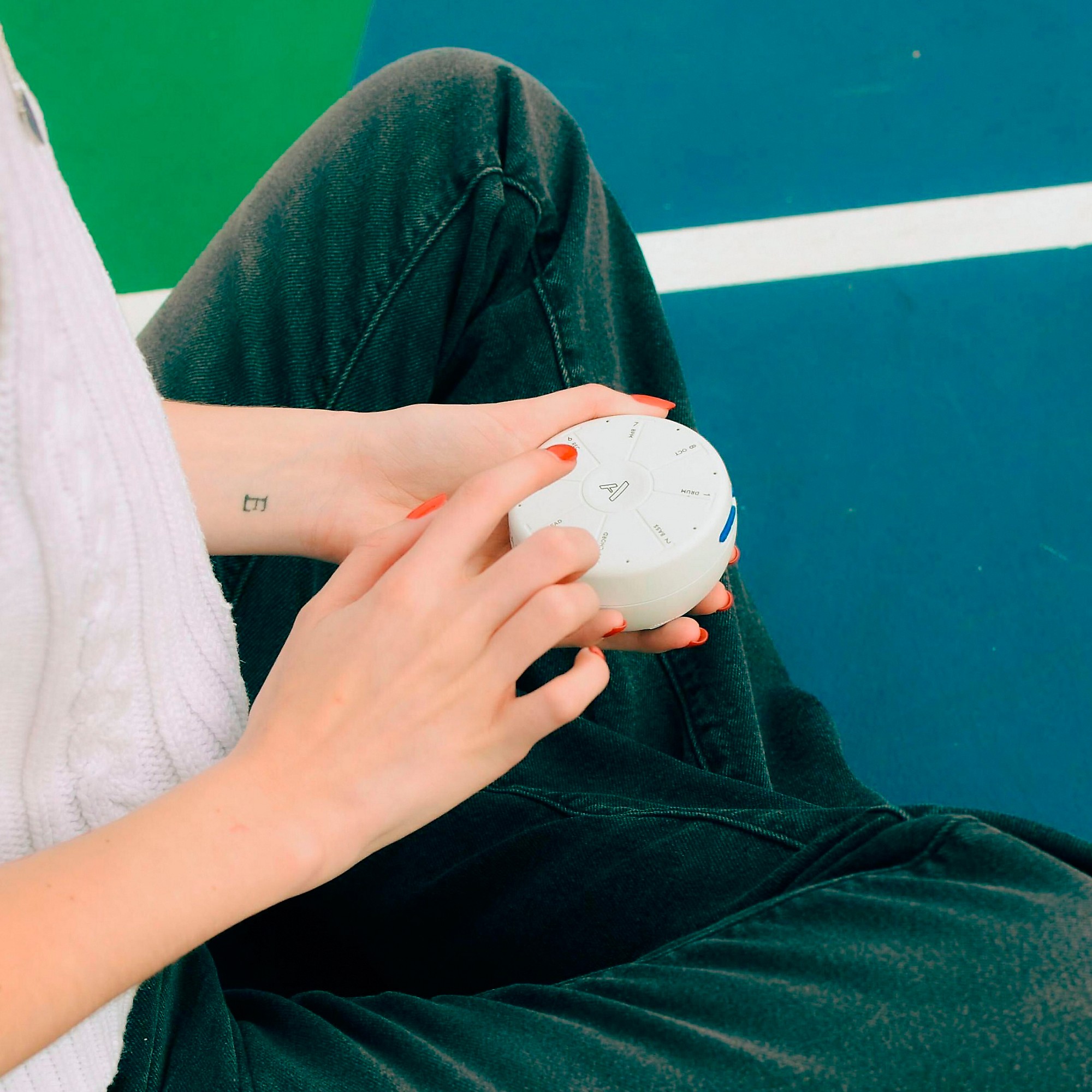 Artiphon Orba 2 Synthesizer, White | Guitar Center