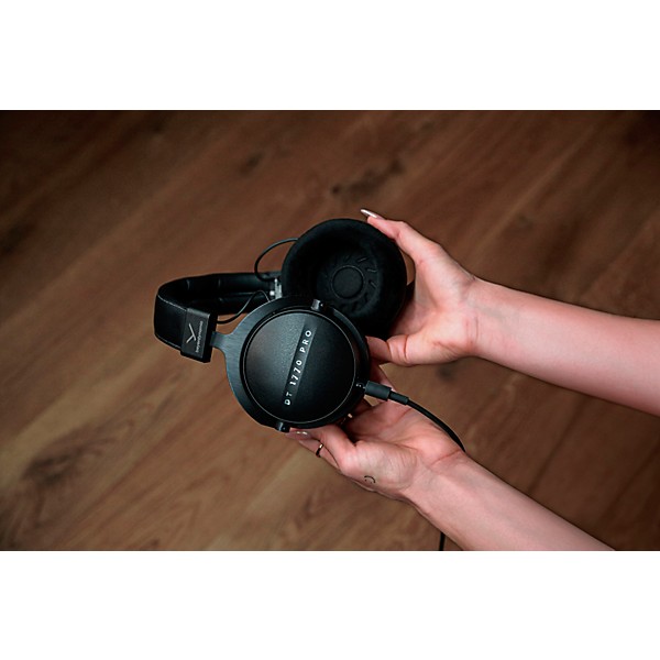 Open Box beyerdynamic DT 1770 PRO MKII Level 1