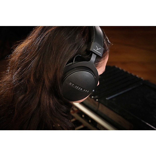 Open Box beyerdynamic DT 1770 PRO MKII Level 1