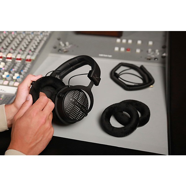 Open Box beyerdynamic DT 1990 PRO MKII Level 1