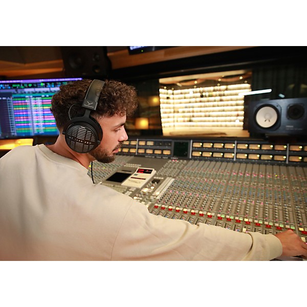 Open Box beyerdynamic DT 1990 PRO MKII Level 1