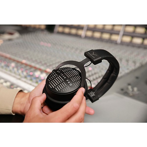 Open Box beyerdynamic DT 1990 PRO MKII Level 1