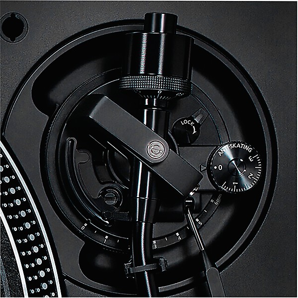 Technics SL-1200MK7 Direct Drive Turntable with Ortofon Concorde DJ Cartridge