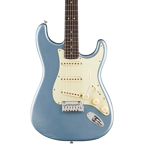 Fender American Ultra Luxe Vintage '60s Stratocaster Rosewood Fingerboard Electric Guitar Ice Blue Metallic