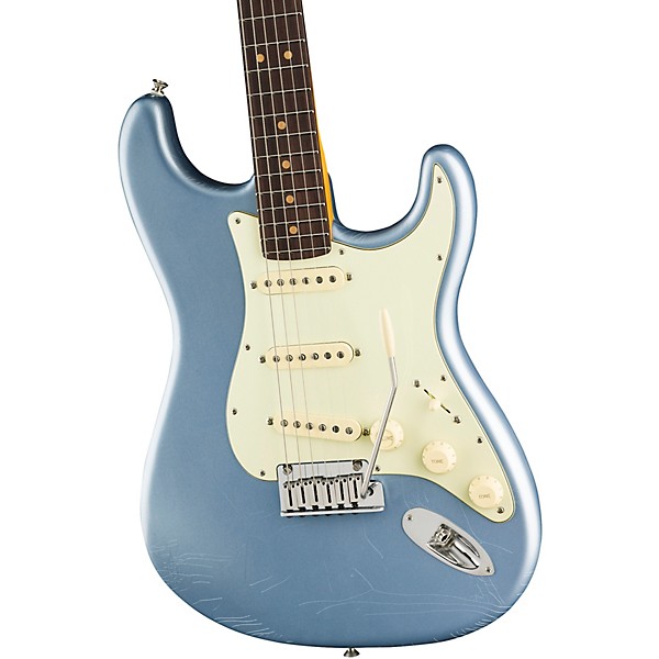 Fender American Ultra Luxe Vintage '60s Stratocaster Rosewood Fingerboard Electric Guitar Ice Blue Metallic