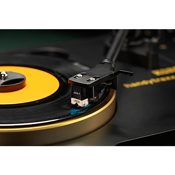 KORG handytraxx 1bit High-Resolution Portable Record Player with NuTube Black/Gold