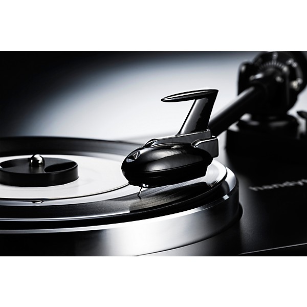 KORG handytraxx tube J Limited-Edition Portable Record Player with NuTube and Jico Clipper MM Cartridge Black/Silver