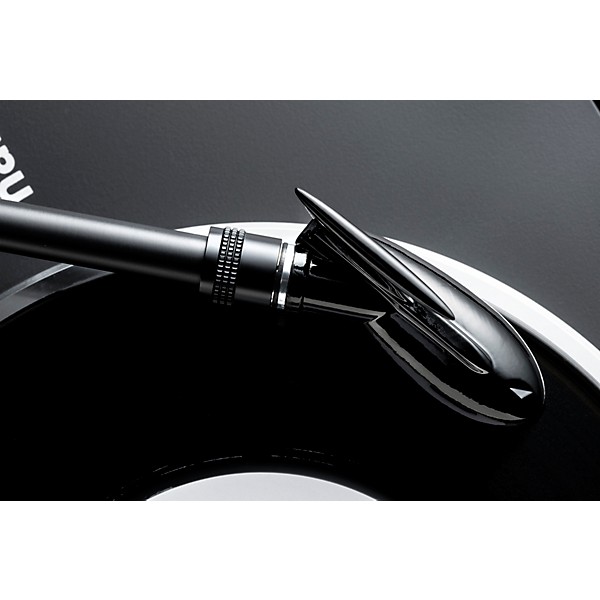 KORG handytraxx tube J Limited-Edition Portable Record Player with NuTube and Jico Clipper MM Cartridge Black/Silver