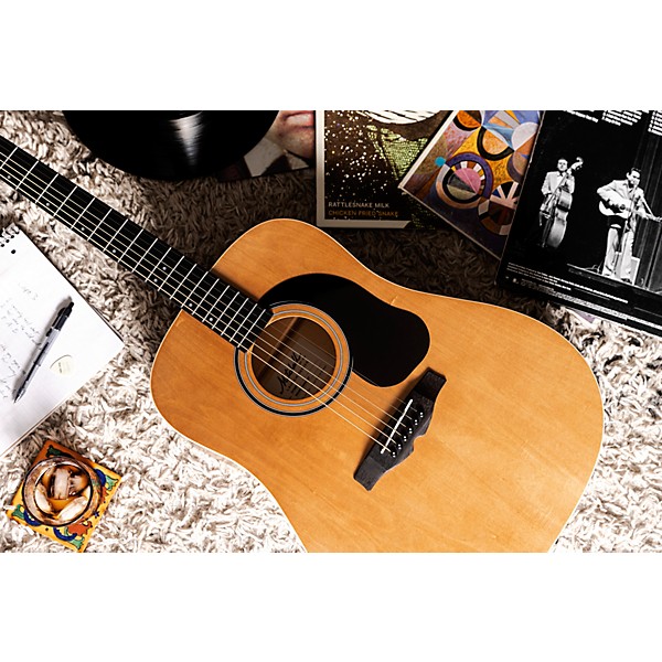 Open Box Mitchell Launch D100 Dreadnought Acoustic Guitar Level 1 Natural