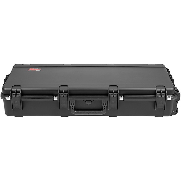 QSC Active 3-Way Column Loudspeaker With SKB iSeries Cases, White