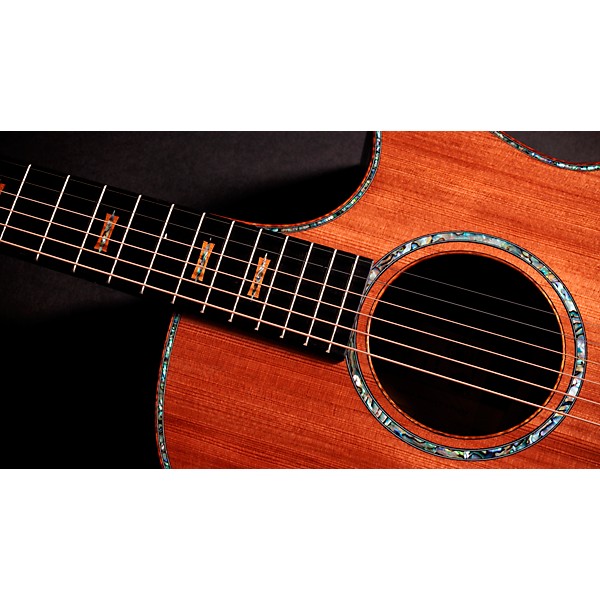 Taylor Custom Redwood-Indian Rosewood Grand Auditorium Acoustic-Electric Guitar Natural