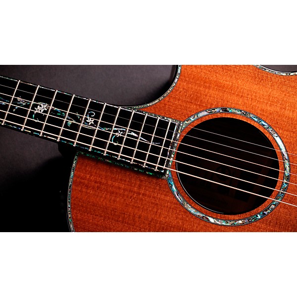 Taylor Custom Sinker Redwood-Black Limba Grand Auditorium Acoustic-Electric Guitar Natural