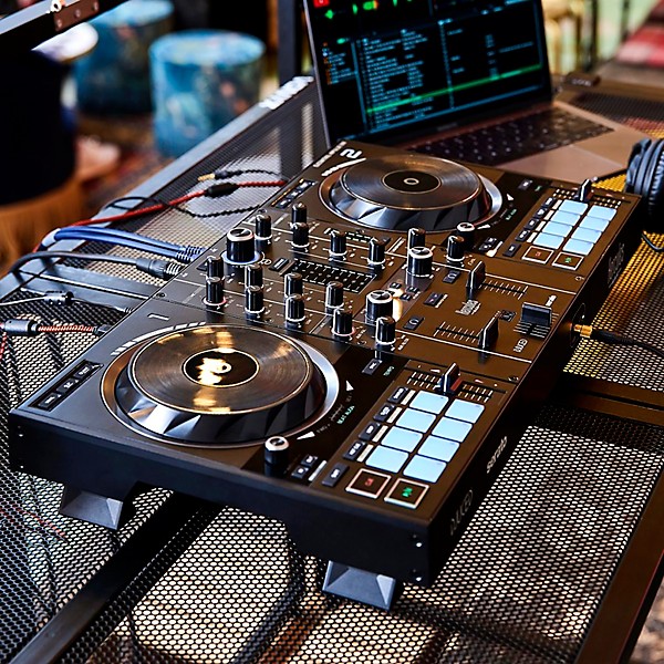 Harbinger VARI V1112 12" Powered Speakers Package With Hercules DJ Inpulse 500 DJ Controller & Cables