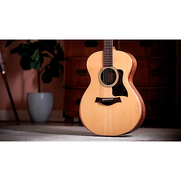 Taylor Academy 12e Limited-Edition Grand Concert Acoustic-Electric Guitar Natural
