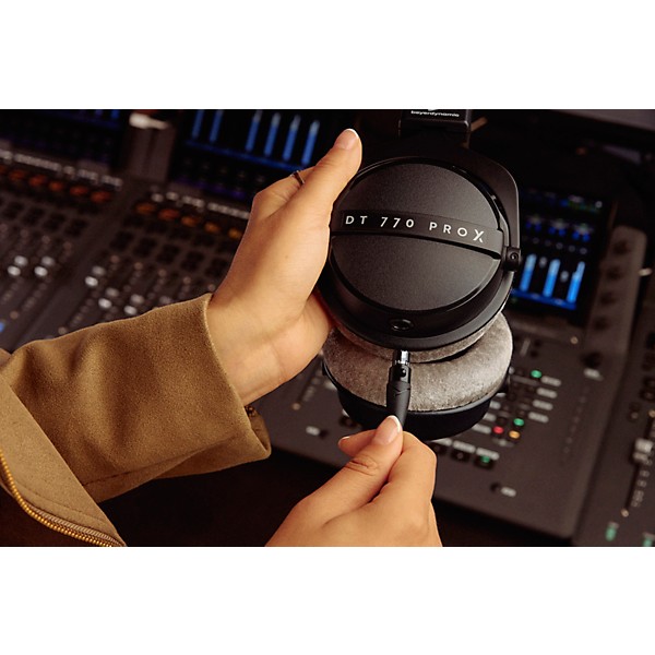 Open Box beyerdynamic DT 770 PRO X Closed-Back Studio Headphones Level 2 197881358402