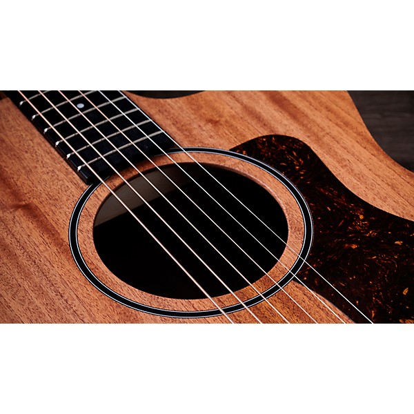 Taylor 24ce Grand Auditorium Acoustic-Electric Guitar Natural