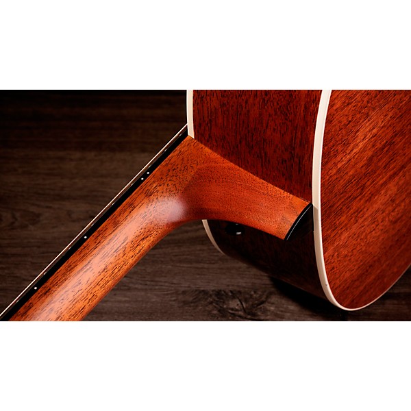 Taylor Gold Label 517e Grand Pacific Acoustic-Electric Guitar Golden Brown Shaded Edgeburst