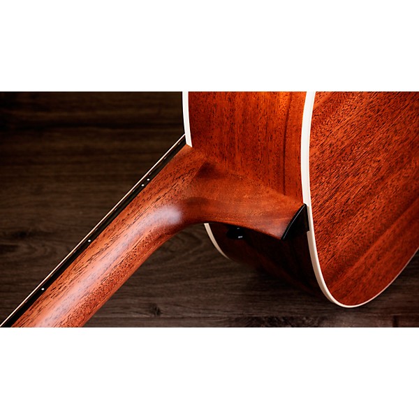 Taylor Gold Label 517e Grand Pacific Acoustic-Electric Guitar Golden Brown Shaded Edgeburst