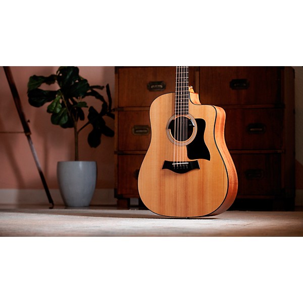 Taylor 150ce 10-String Dreadnought Acoustic-Electric Bajo Quinto Natural