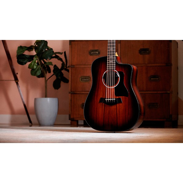 Taylor 260ce-K DLX 10-String Dreadnought Acoustic-Electric Bajo Quinto Shaded Edge Burst