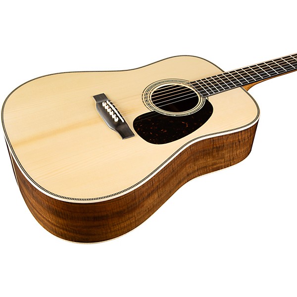 Martin Custom Shop Adirondack Spruce-Bastogne Walnut Dreadnought Acoustic Guitar Natural
