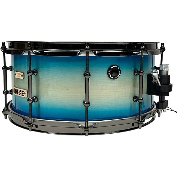 BONE Drums TRUE Carbon Fiber Hybrid Snare Drum with Black Nickel Hardware 14 x 5.5 in. Ocean Blue Burst