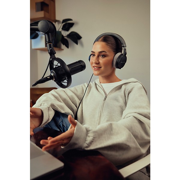 beyerdynamic DT 270 PRO Studio Closed-Back Headphones