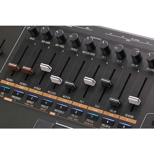 Kurzweil K2061 61-key V.A.S.T. Synthesizer Workstation - Black