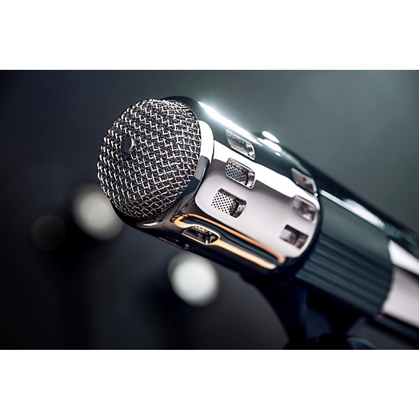 Warm Audio Retro 64 Dynamic Vocal and Instrument Microphone