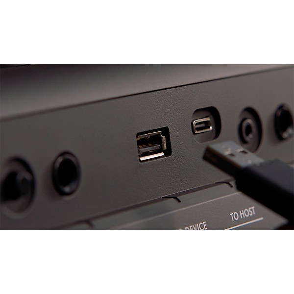 Yamaha PSR-E583 61-Key Portable Keyboard