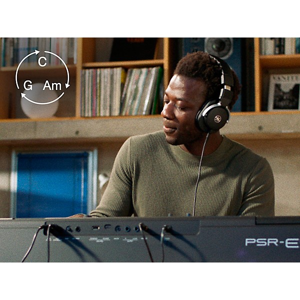 Yamaha PSR-E583 61-Key Portable Keyboard