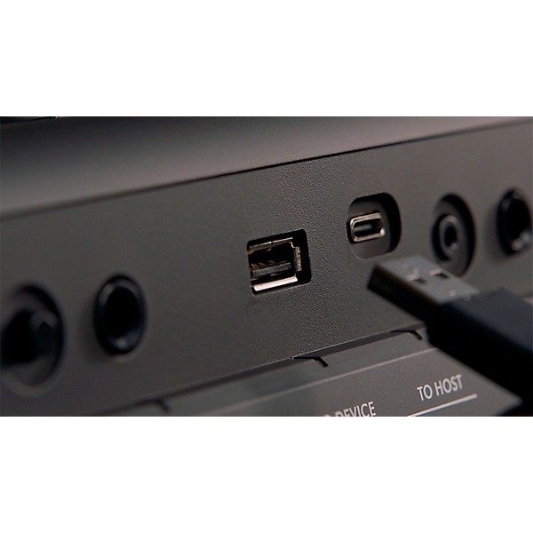 Yamaha PSR-E483 61-Key Portable Keyboard