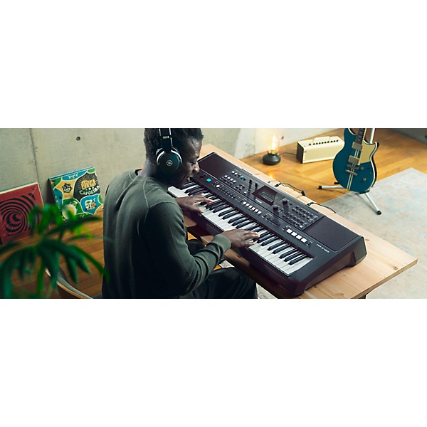 Yamaha PSR-E483 61-Key Portable Keyboard