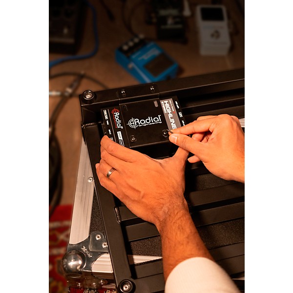 Radial Engineering TrainTrack Plus Pedalboard Mounting Bracket