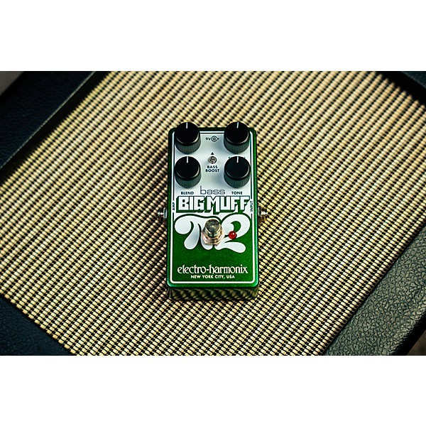 Electro-Harmonix Bass Big Muff Pi 2 Fuzz Pedal - Green
