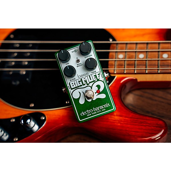 Electro-Harmonix Bass Big Muff Pi 2 Fuzz Pedal - Green