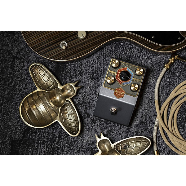 Beetronics FX Pollinator Hazee Delay Pedal - Dark Grey