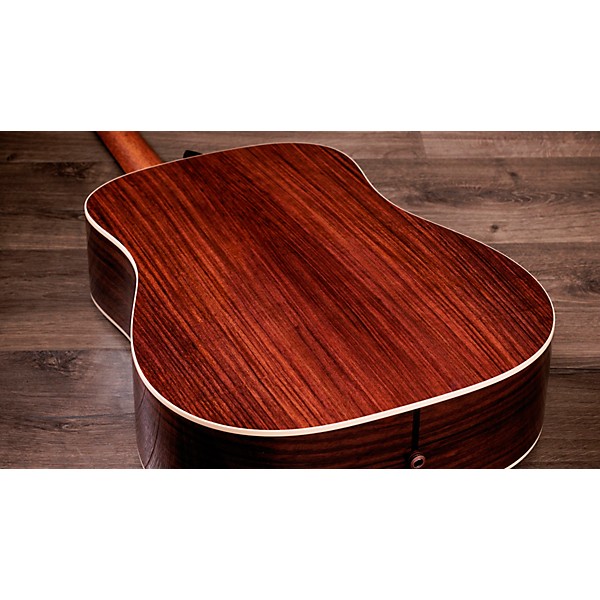 Taylor Gold Label 710e Special Edition Dreadnought Acoustic-Electric Guitar - Nashville Burst