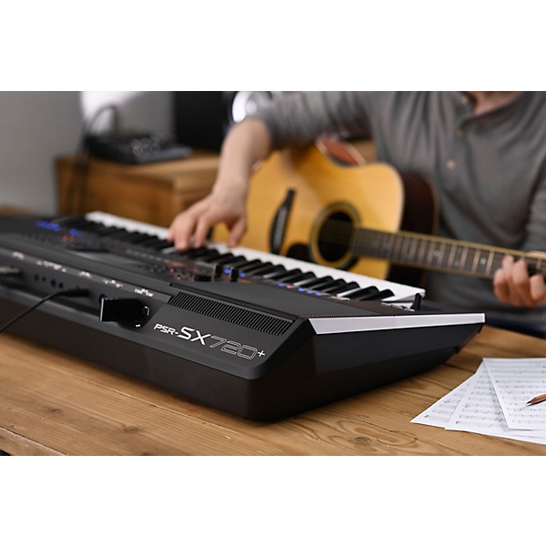 Yamaha PSR-SX720+ 61-Key Arranger Keyboard